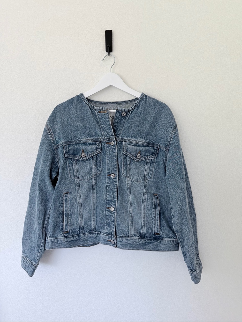 Abercrombie & Fitch Oversize Denim Jacket  Collarless Jean Jacket Size Large NWT - Picture 4 of 11